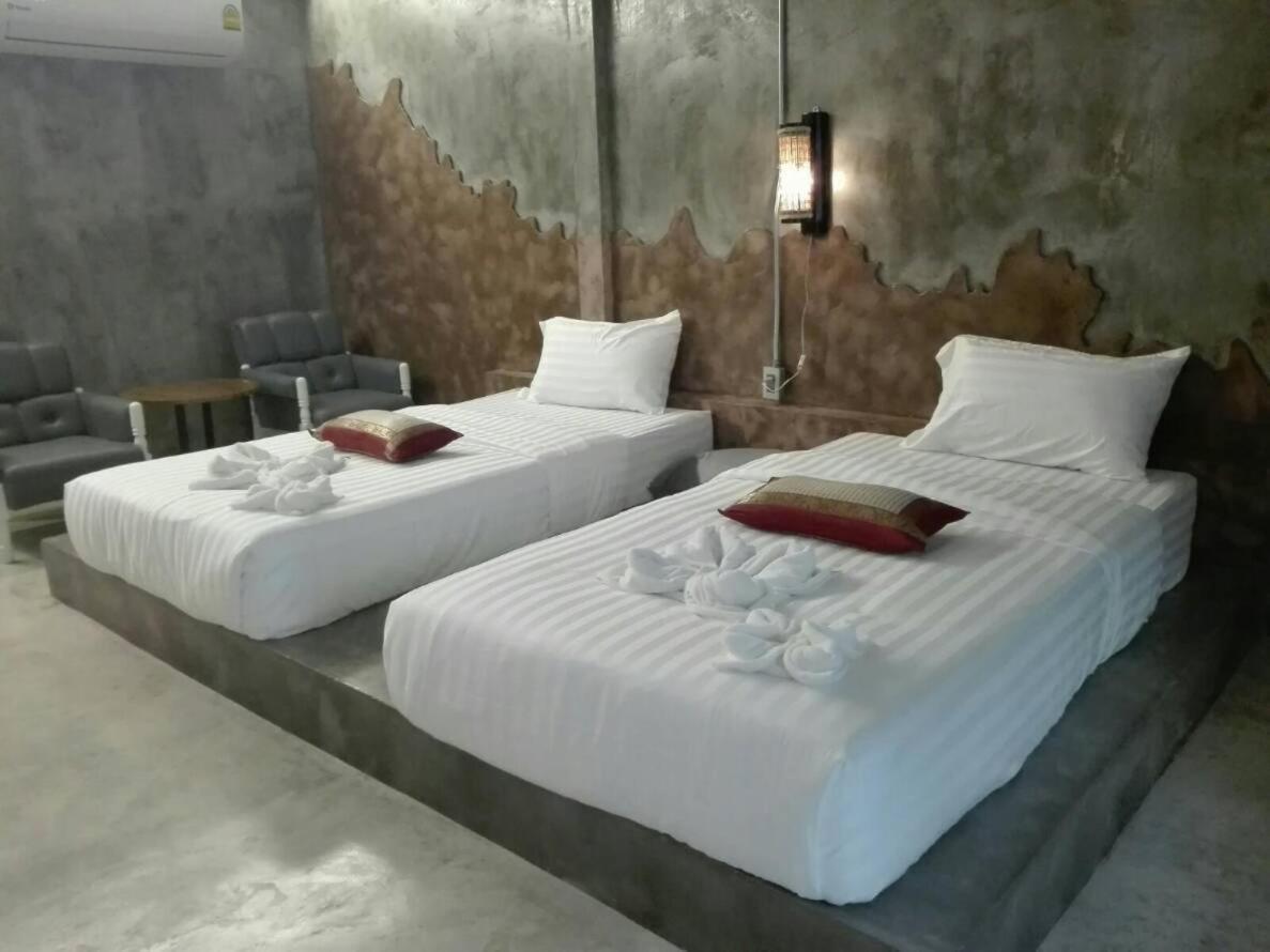Sea Sand House Resort Klong Wan Exteriör bild