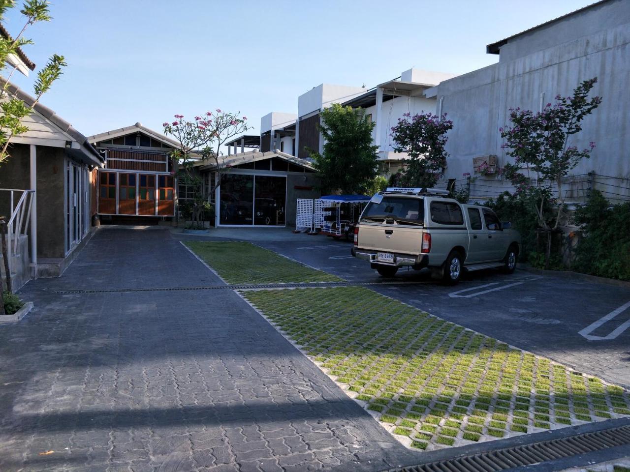 Sea Sand House Resort Klong Wan Exteriör bild
