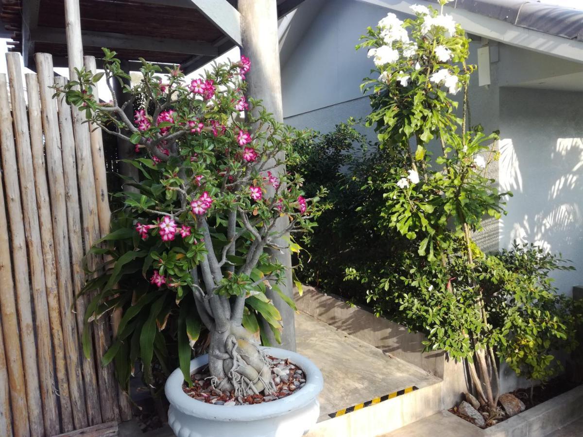Sea Sand House Resort Klong Wan Exteriör bild