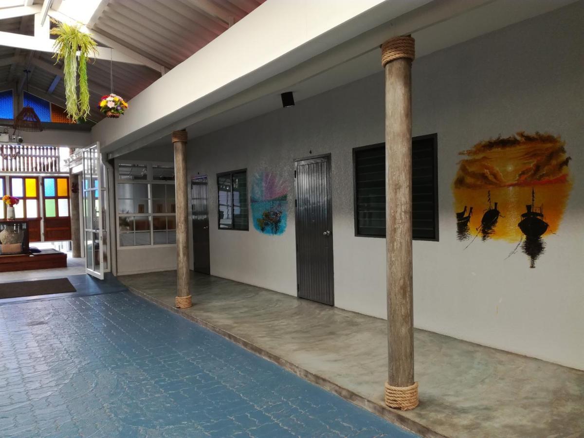 Sea Sand House Resort Klong Wan Exteriör bild